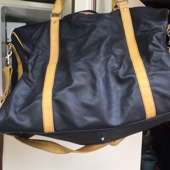 Found Original REAL LEATHER SAMPLE made for NBA. GREAT GIFT. BIG AND HEAVY - Picture 3 of 5